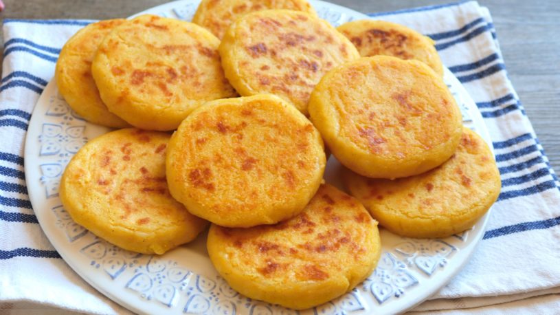 Cómo Hacer Arepas Colombianas Perfectas: ¡La Receta Rápida y Deliciosa que Todos Aman