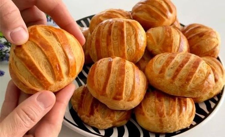 ¡Pan Casero Estilo Hojaldre! Crujiente por Fuera, Suave por Dentro